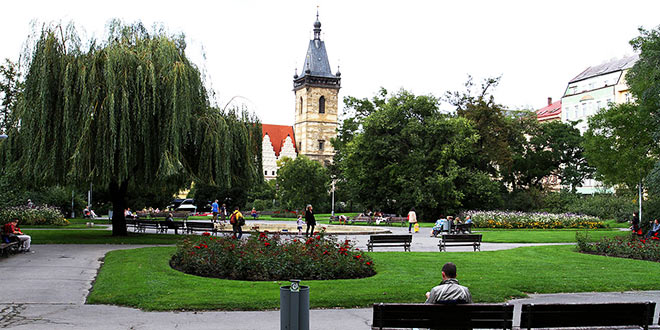 charles square prague