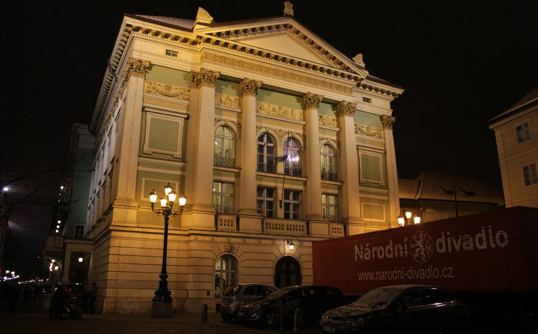 the_estates_theatre_in_prague